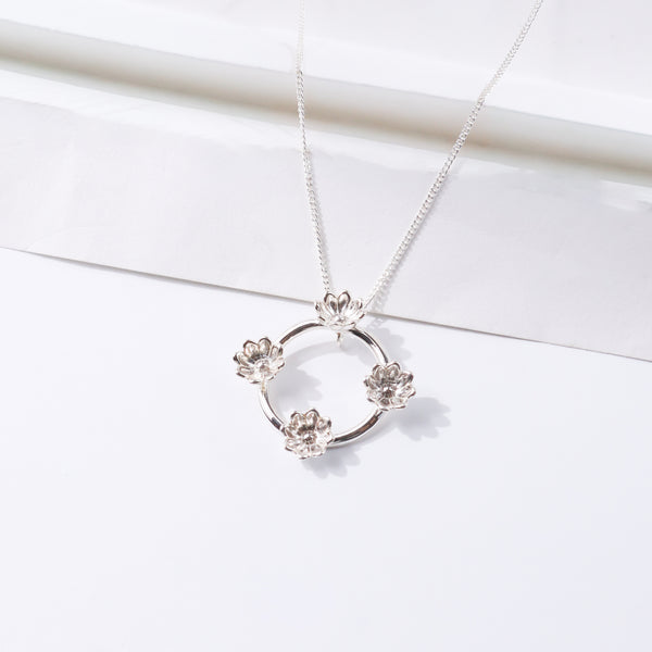 Four Flower Pendant Necklace