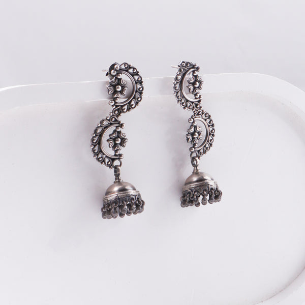 Statment Filigree Vel Jhumki