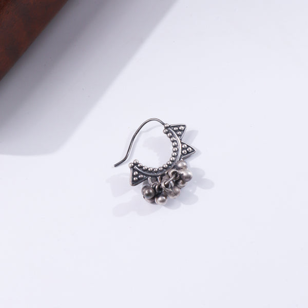 Silver jewelry with beads and floral design
