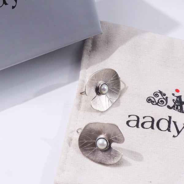 Mini Saroj-Parna Earrings | 92.5 Sterling Silver