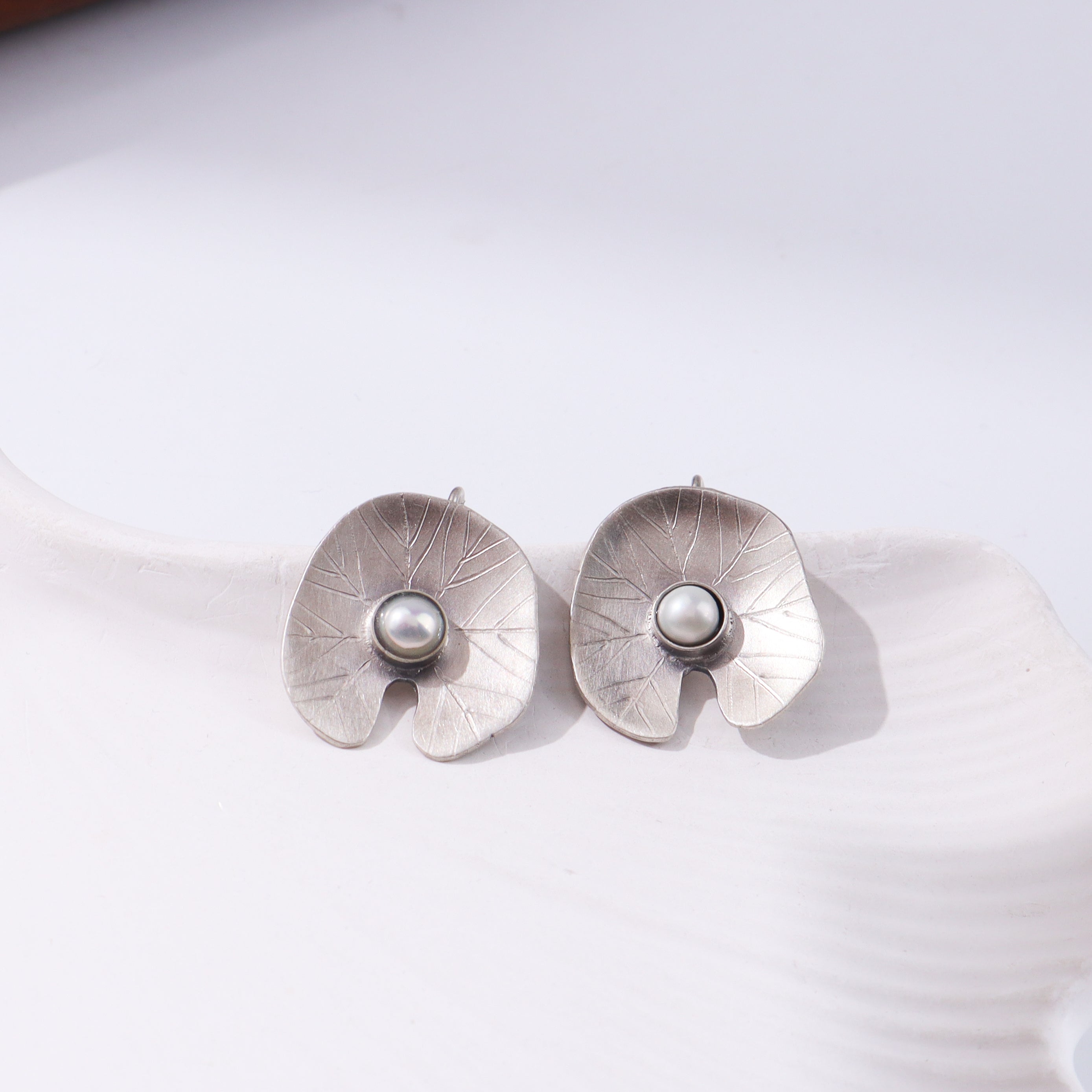 Mini Saroj-Parna Earrings | 92.5 Sterling Silver