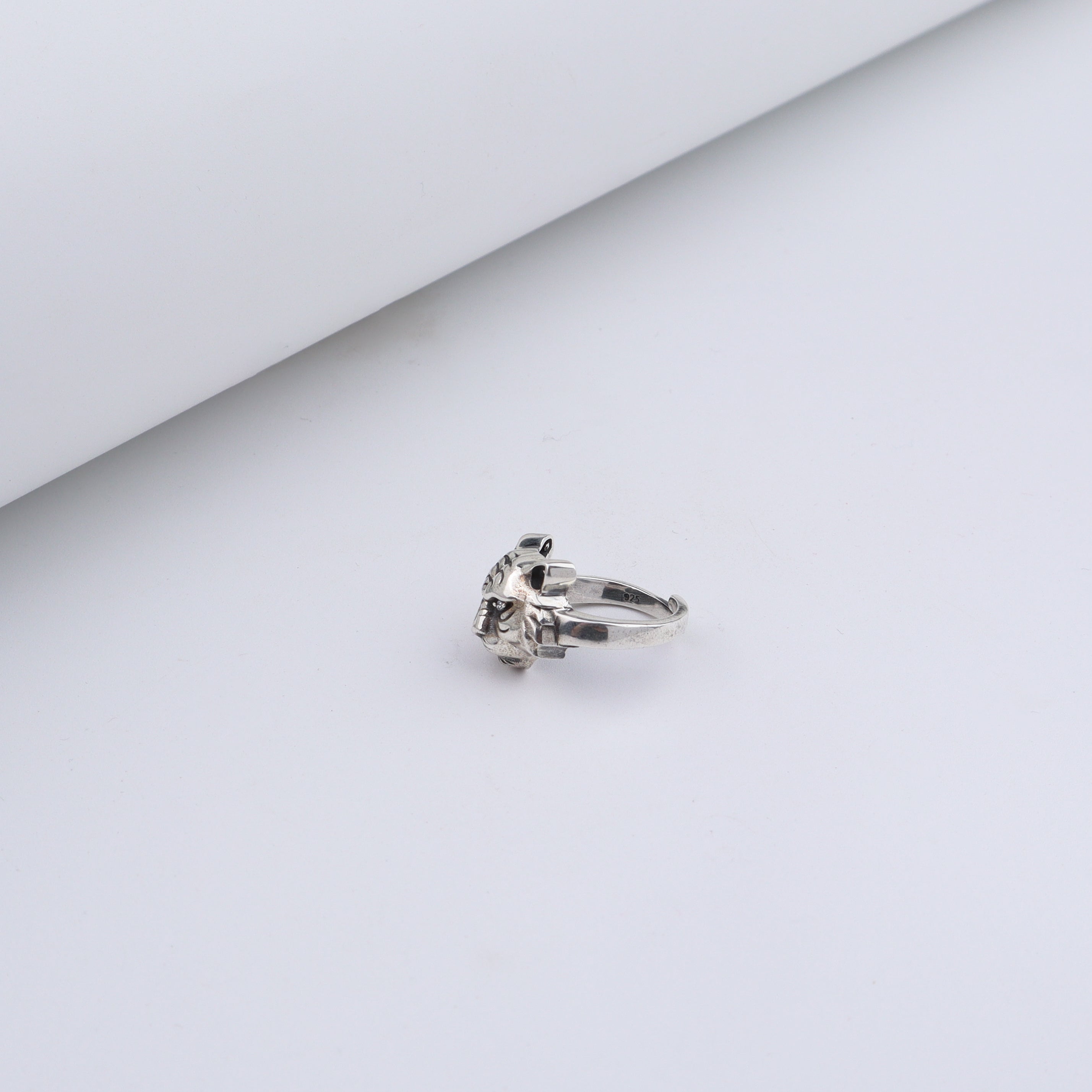 Silver Tiger unisex ring
