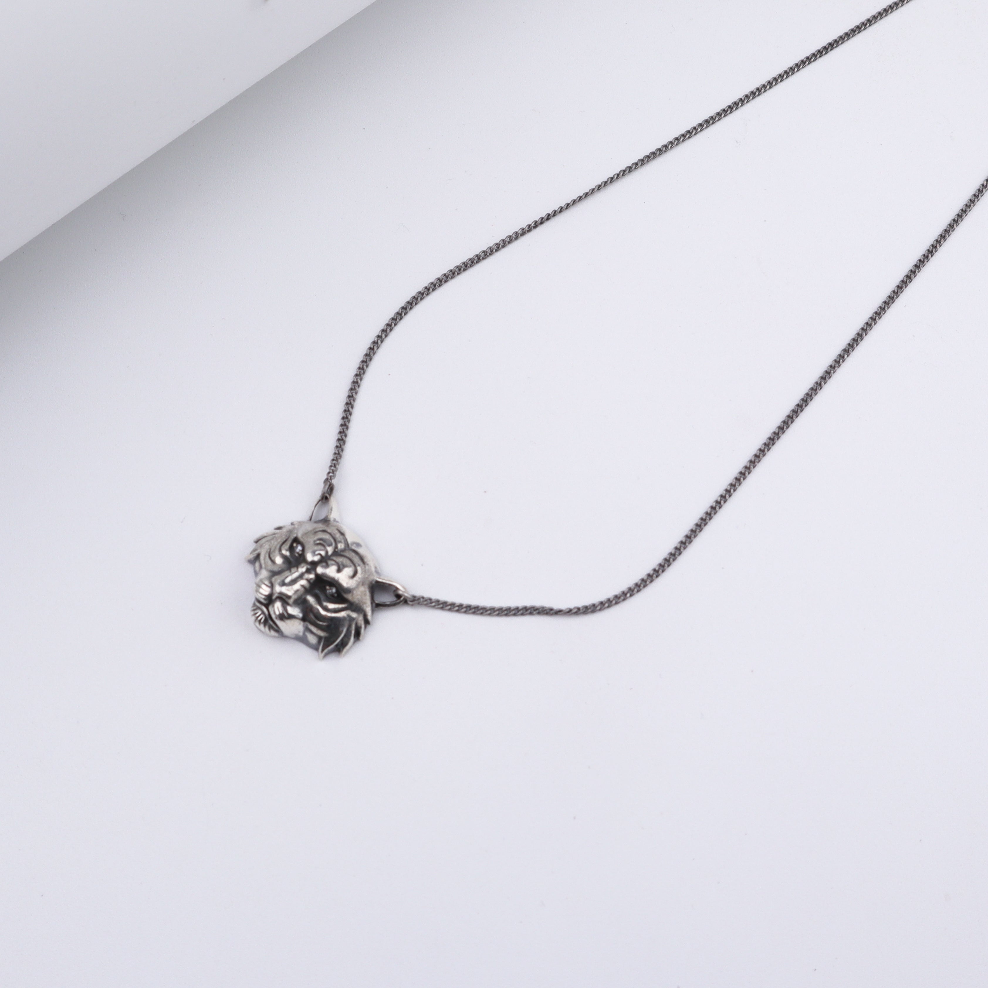 Silver Tiger pendant with chain