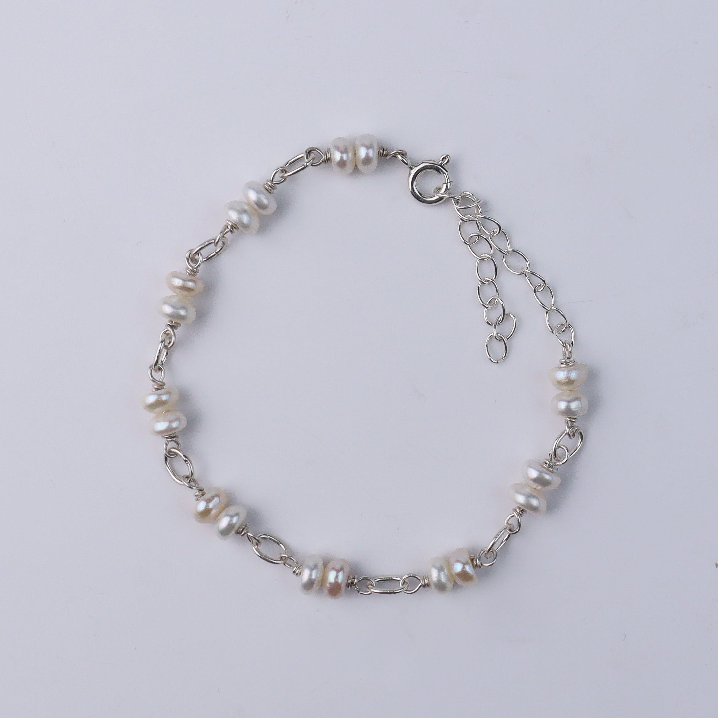Pearl Entangled Bracelet