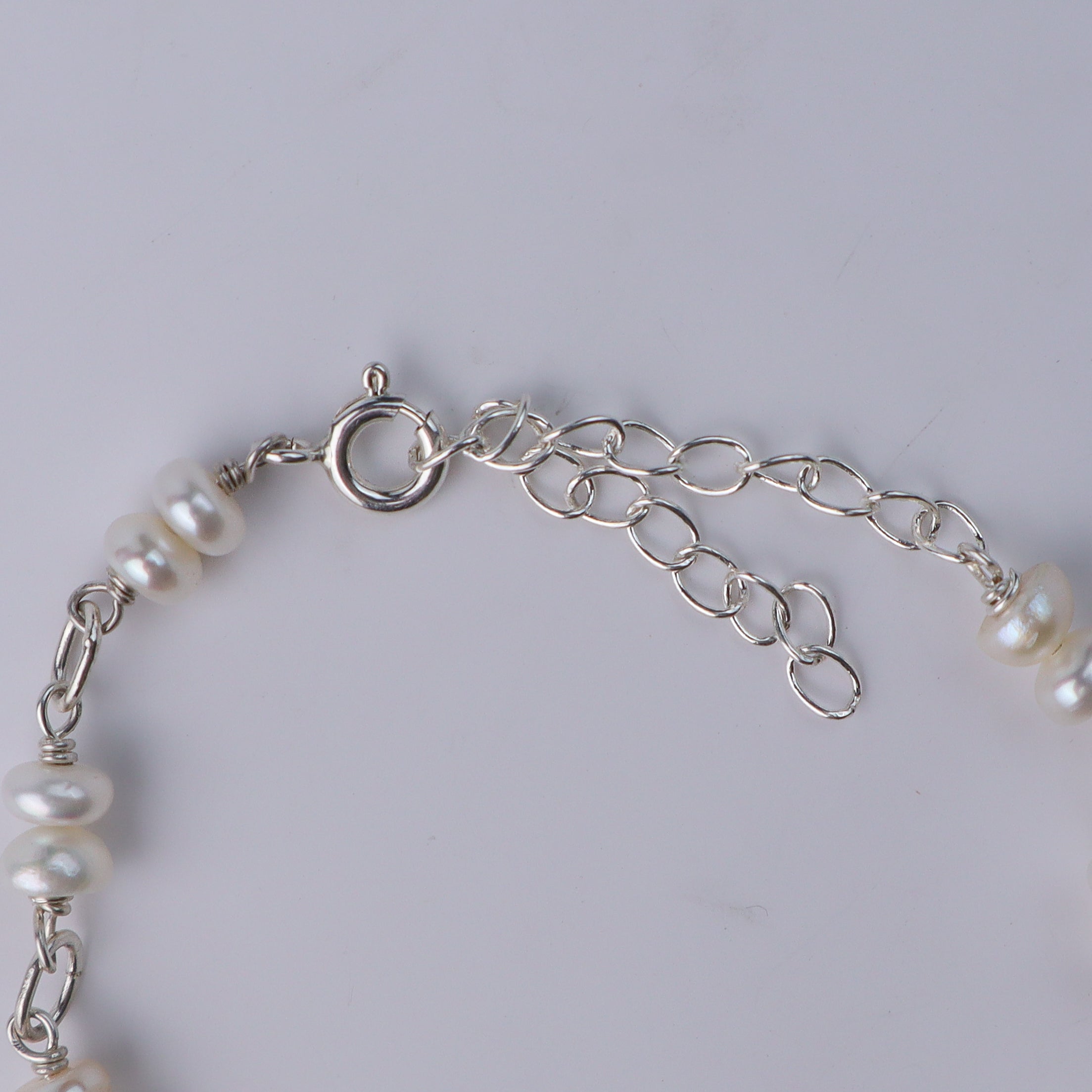 Pearl Entangled Bracelet