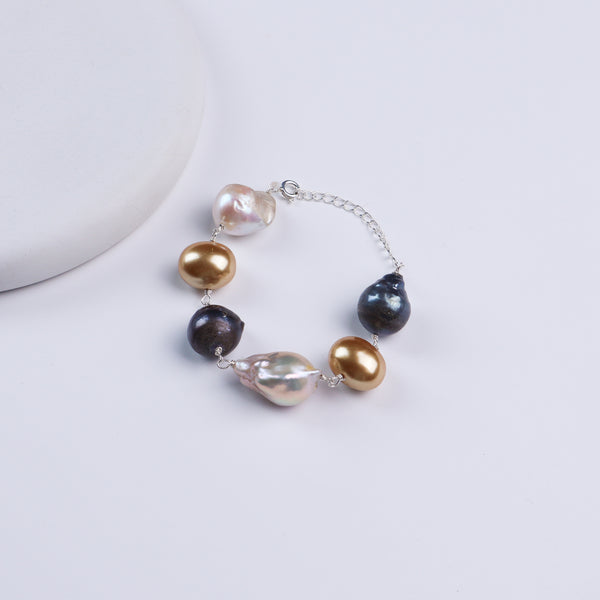 Baroque and Shell Pearls Silver Ganthan Bracelet with pearls and silver chain