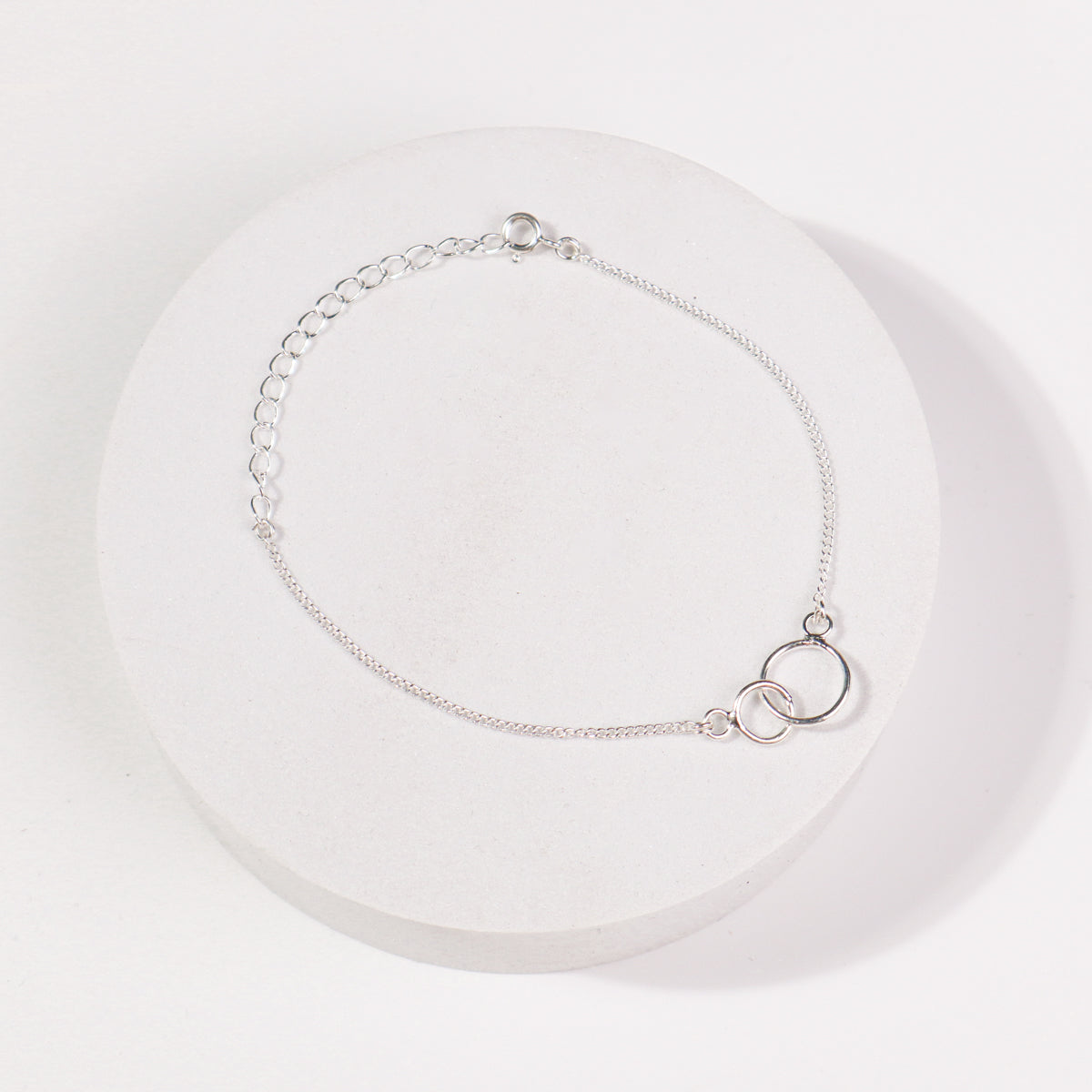 Circle Round Wire Bracelet