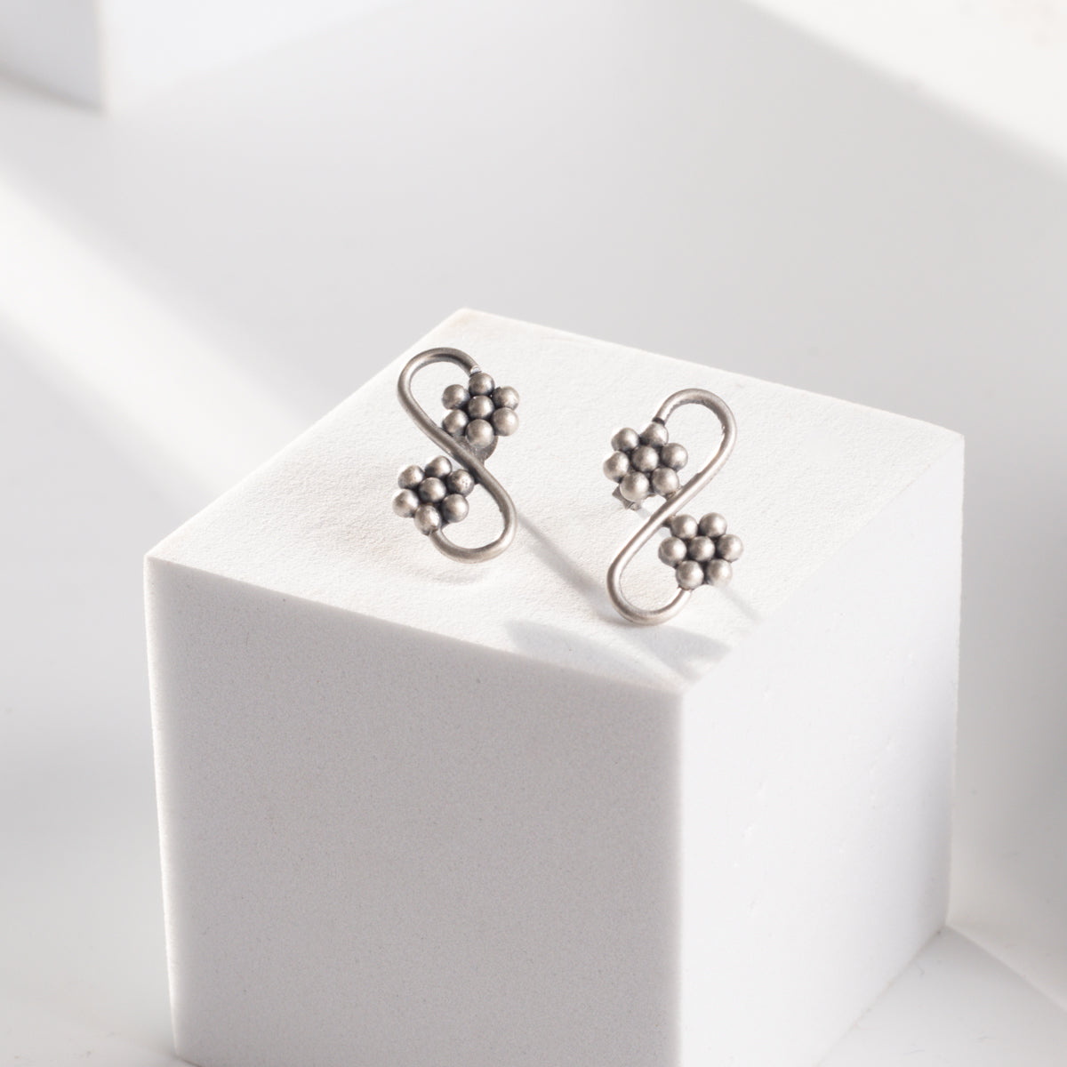 Silver Kudi Leher Earring