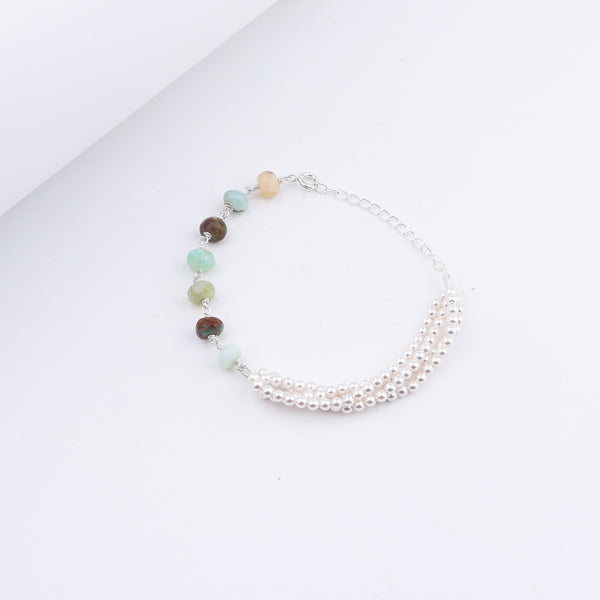 Pearl and gemstone bracelet with silver chain