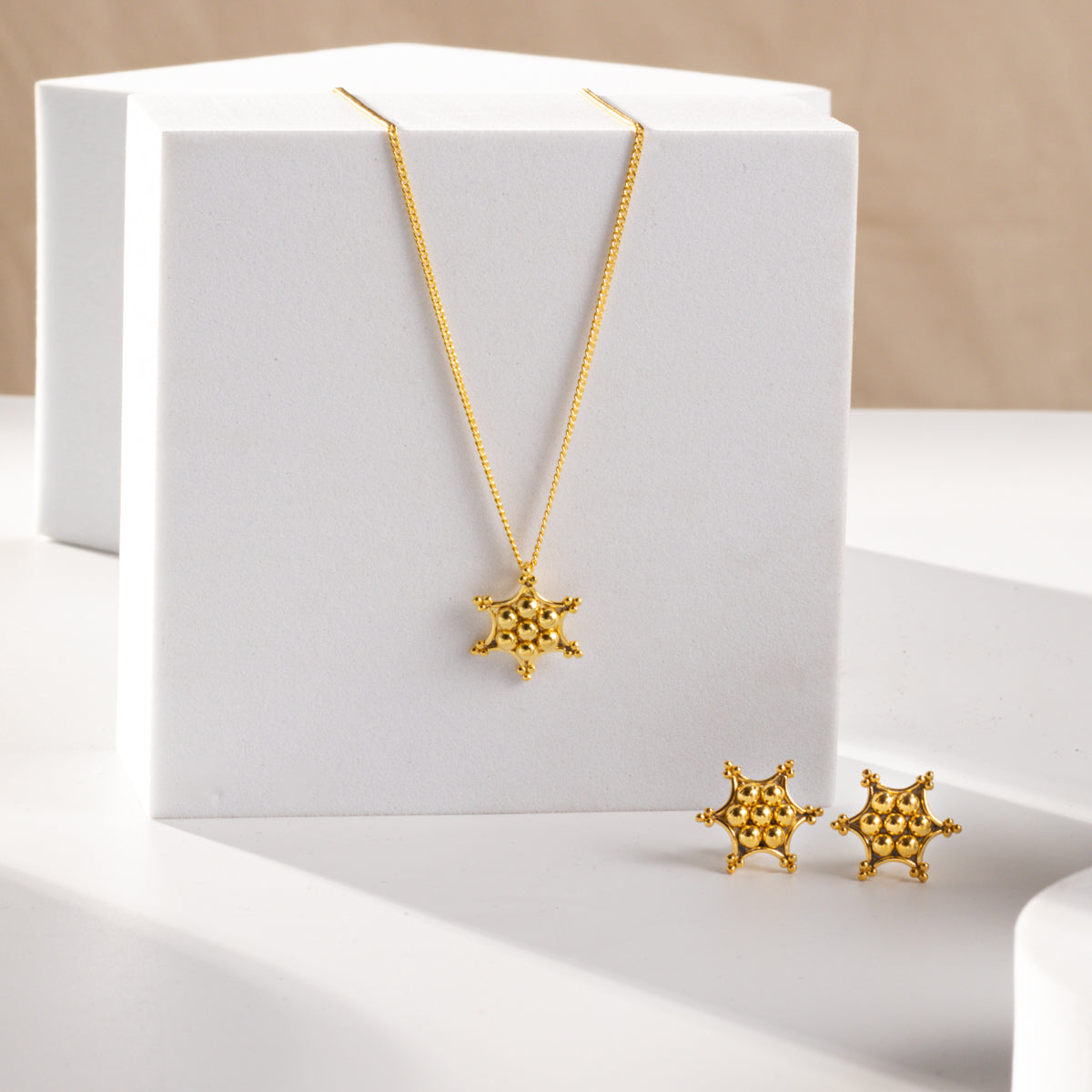 Kudi Nakshatra Pendant Set (Gold Plated)