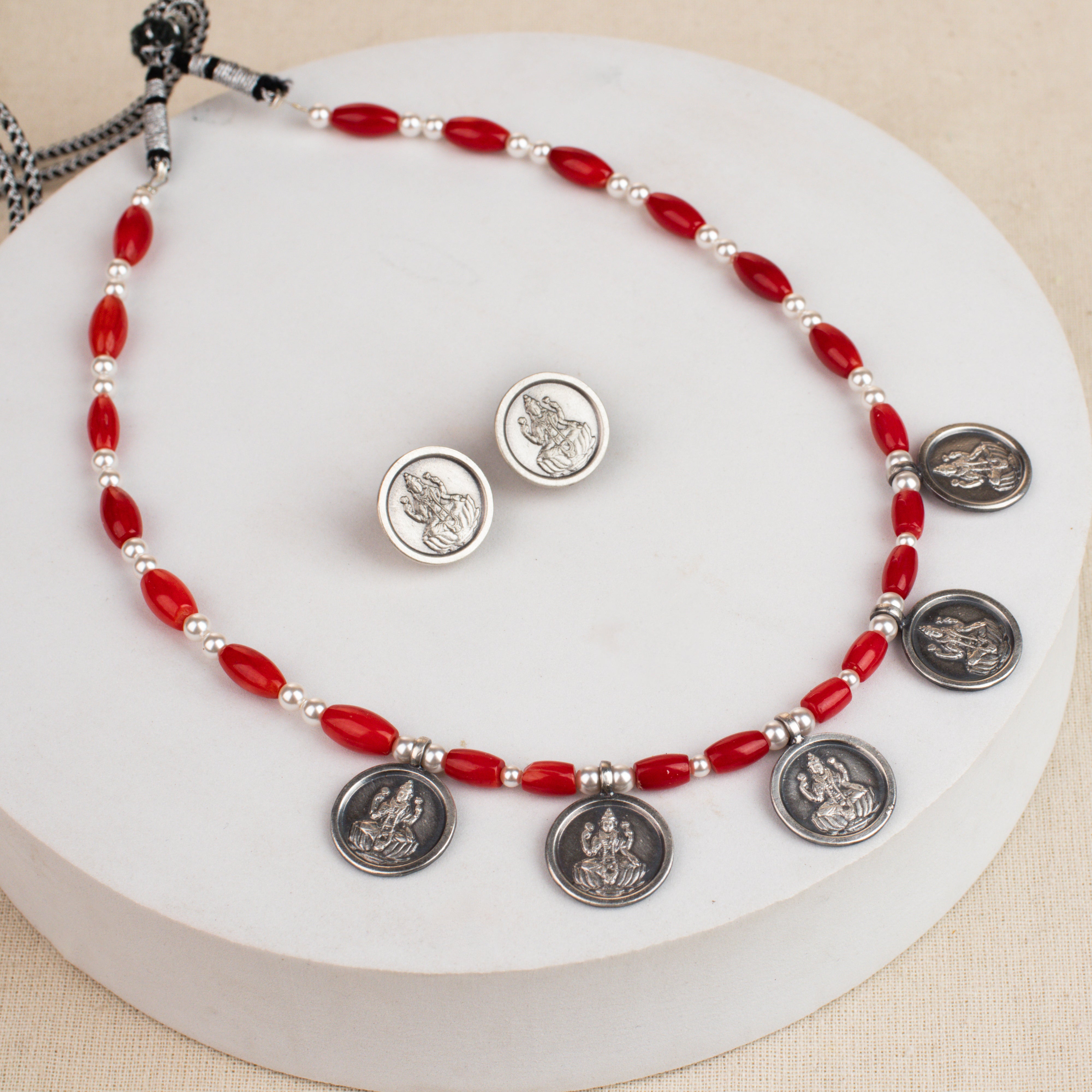 Coral & Pearl Silver Putali Haar Set