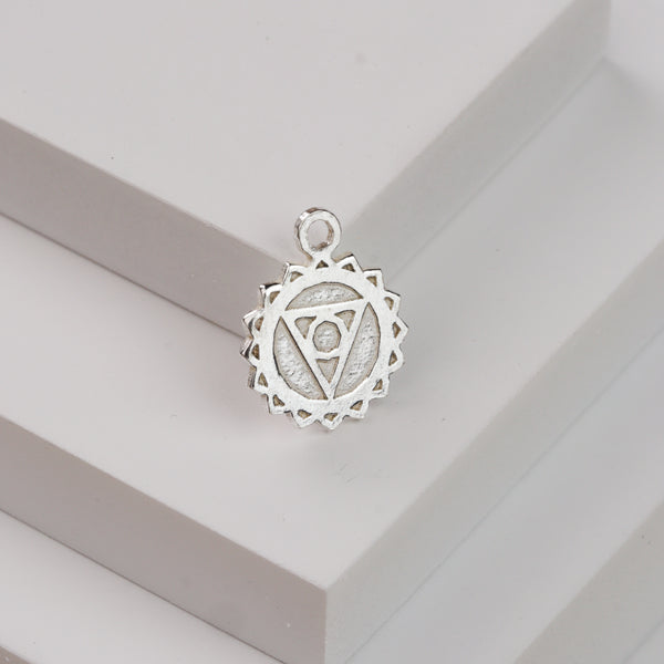 Vishuddha (विशुद्ध) – Throat Chakra charm