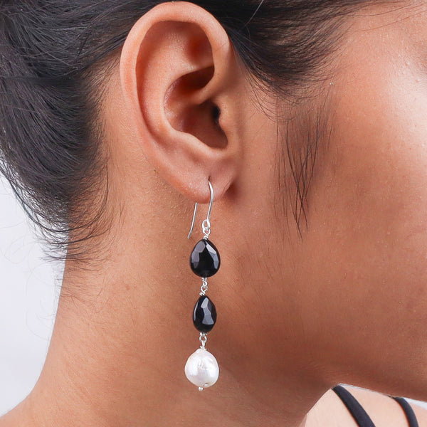 Black Spinnel & Baroque Pearl Drop Earring