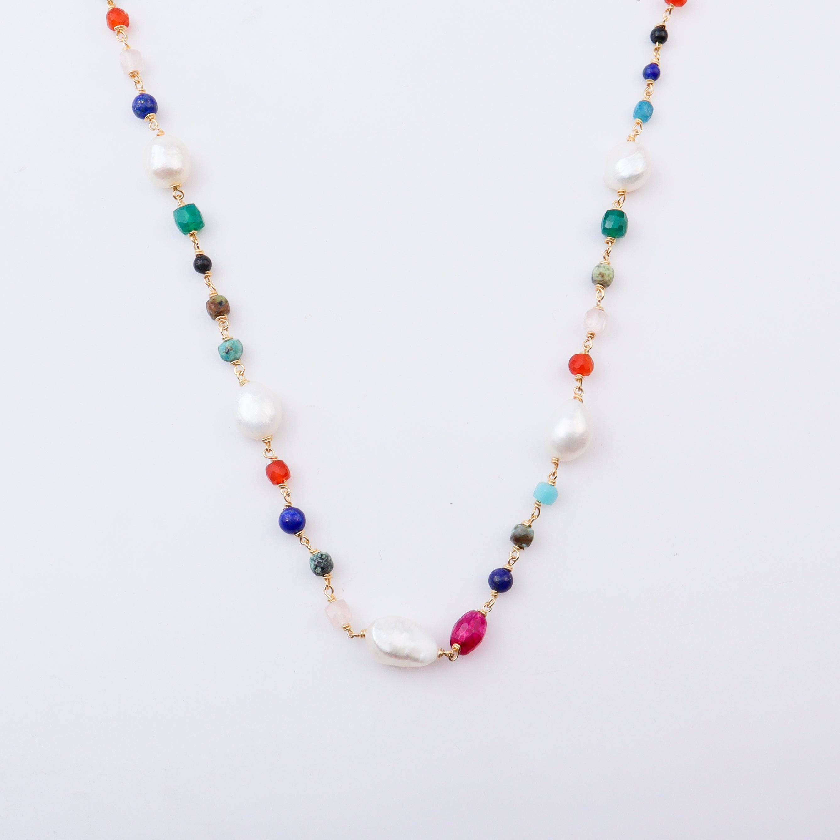 Multicolour stone ganthan necklace with pearls and gold chain