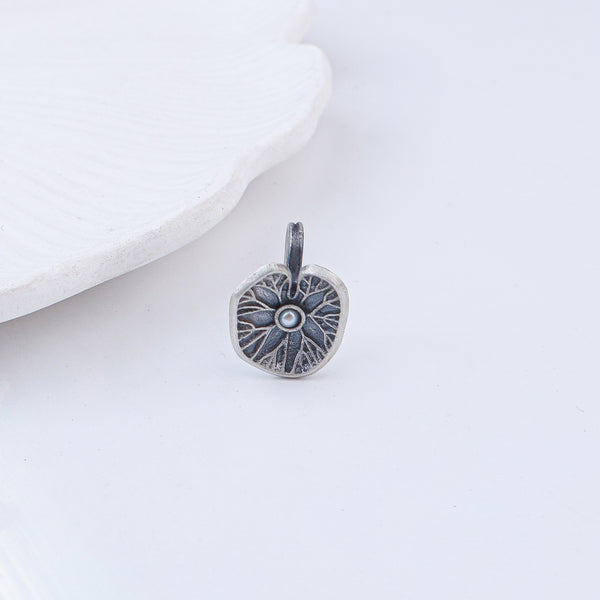 Saroj Parna Oxidized Silver Earcuff (Single)