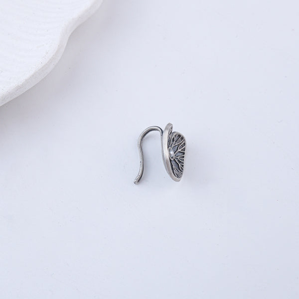 Saroj Parna Oxidized Silver Earcuff (Single)