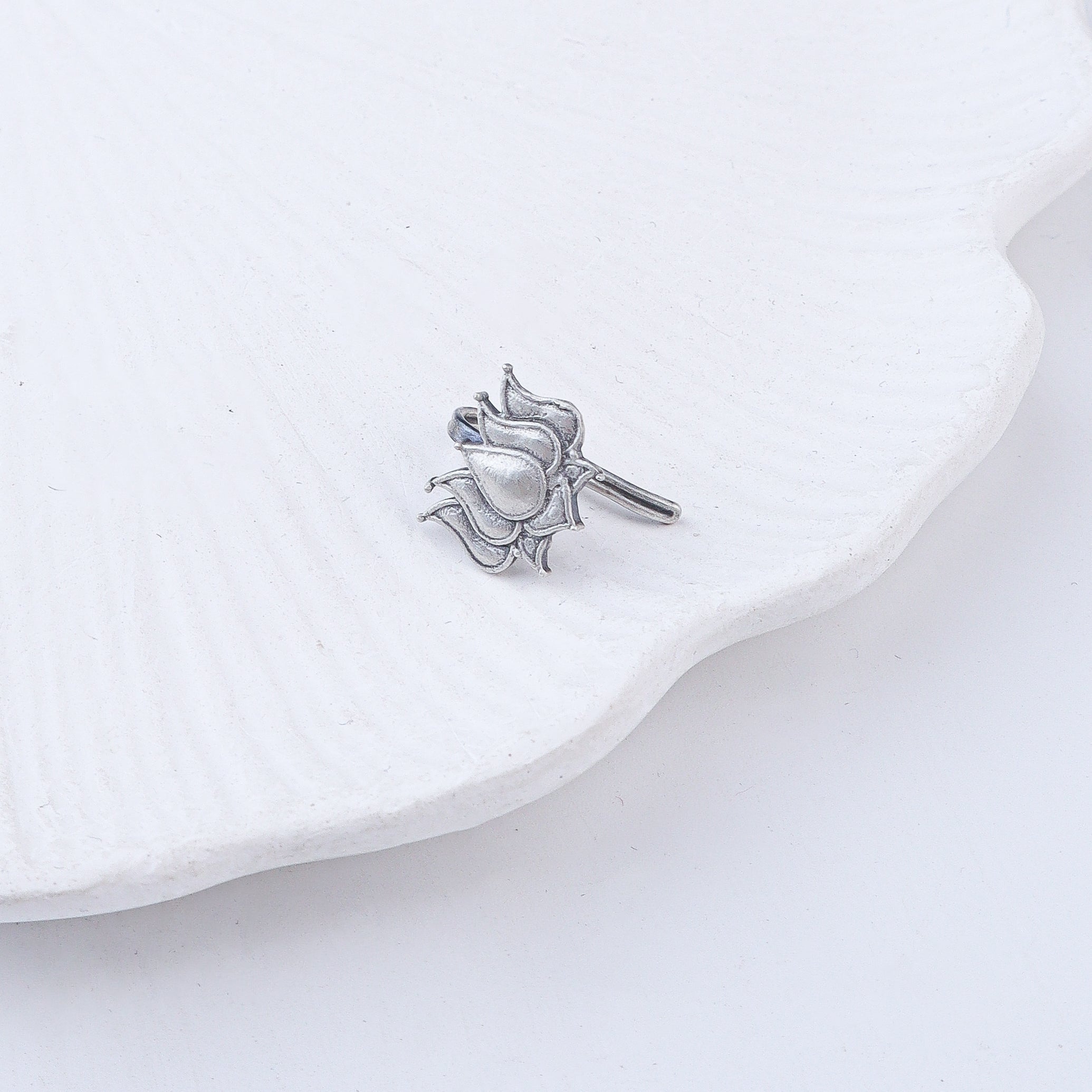 Lotus Oxidized Silver Earcuff (Single)