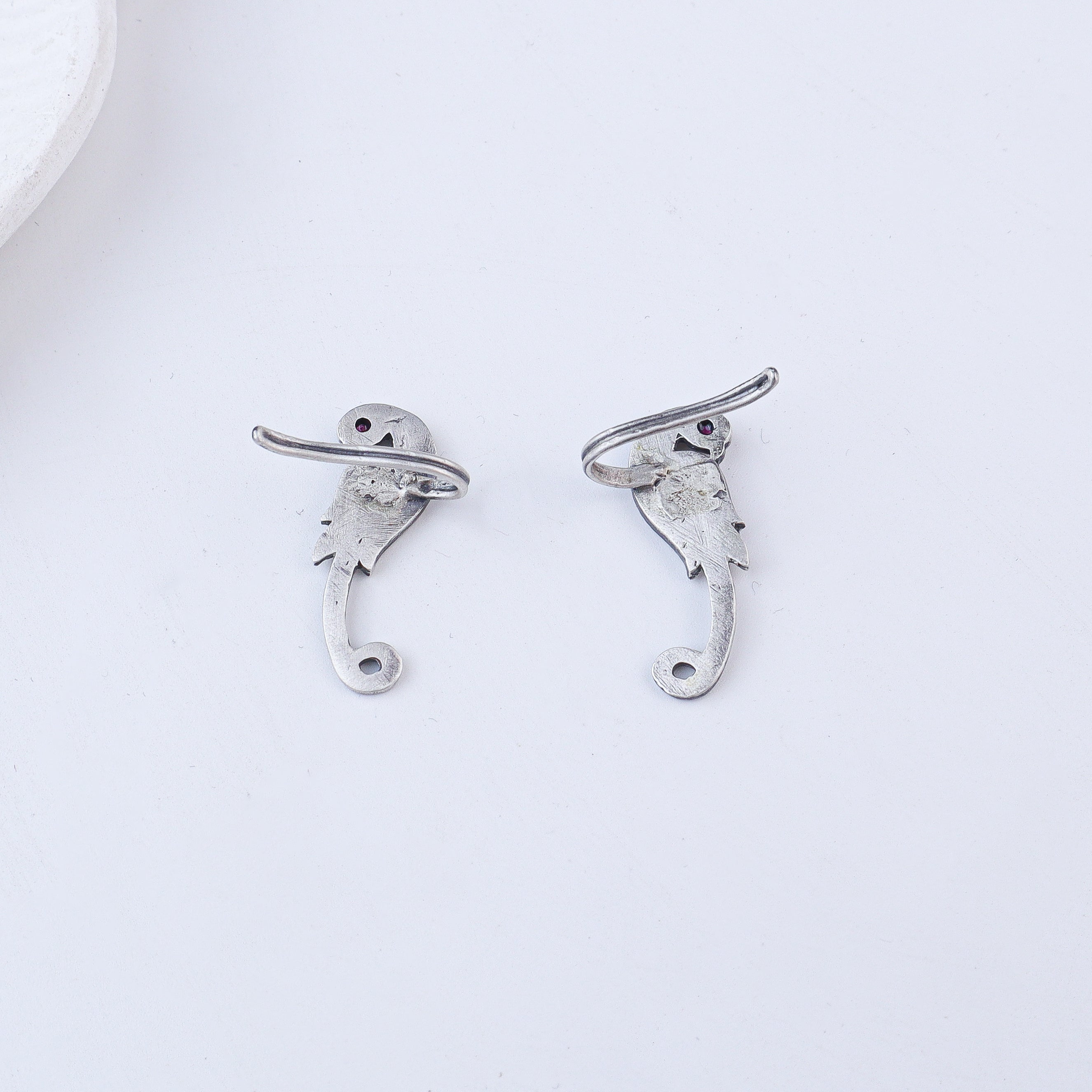 Parrot Oxidized Silver Earcuff (Pair)