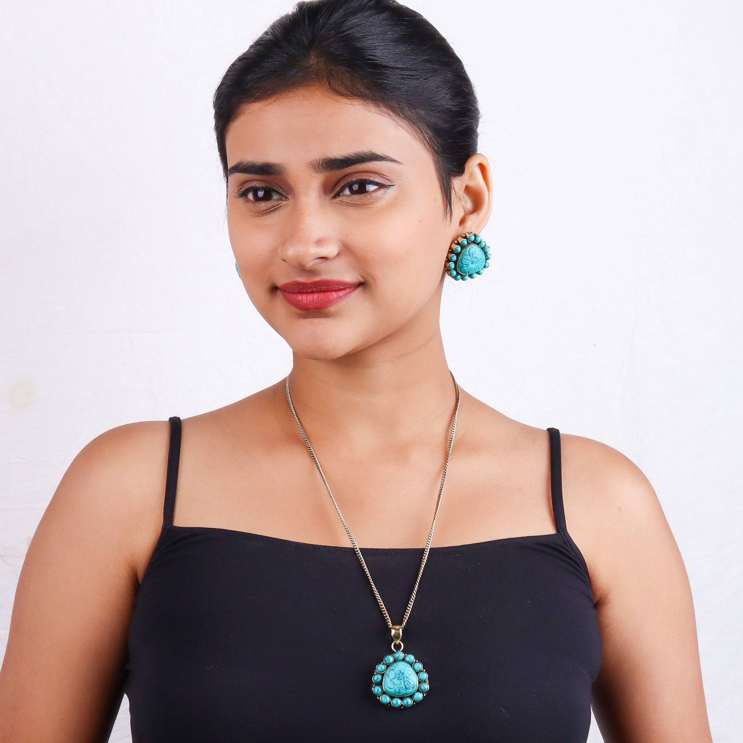 Brass Fashion Pendant & Earrings Set without Chain