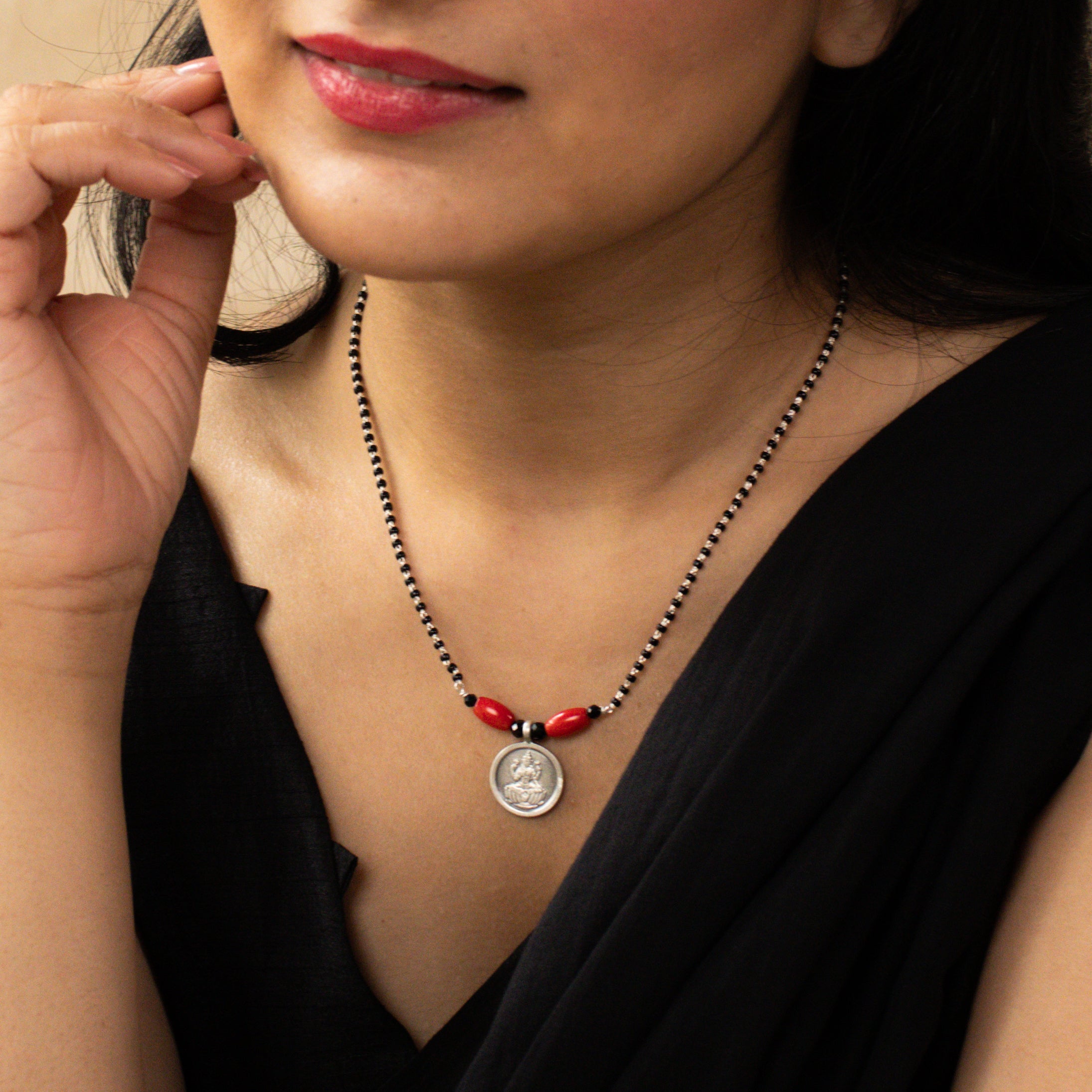 Coral Putali Mangalsutra