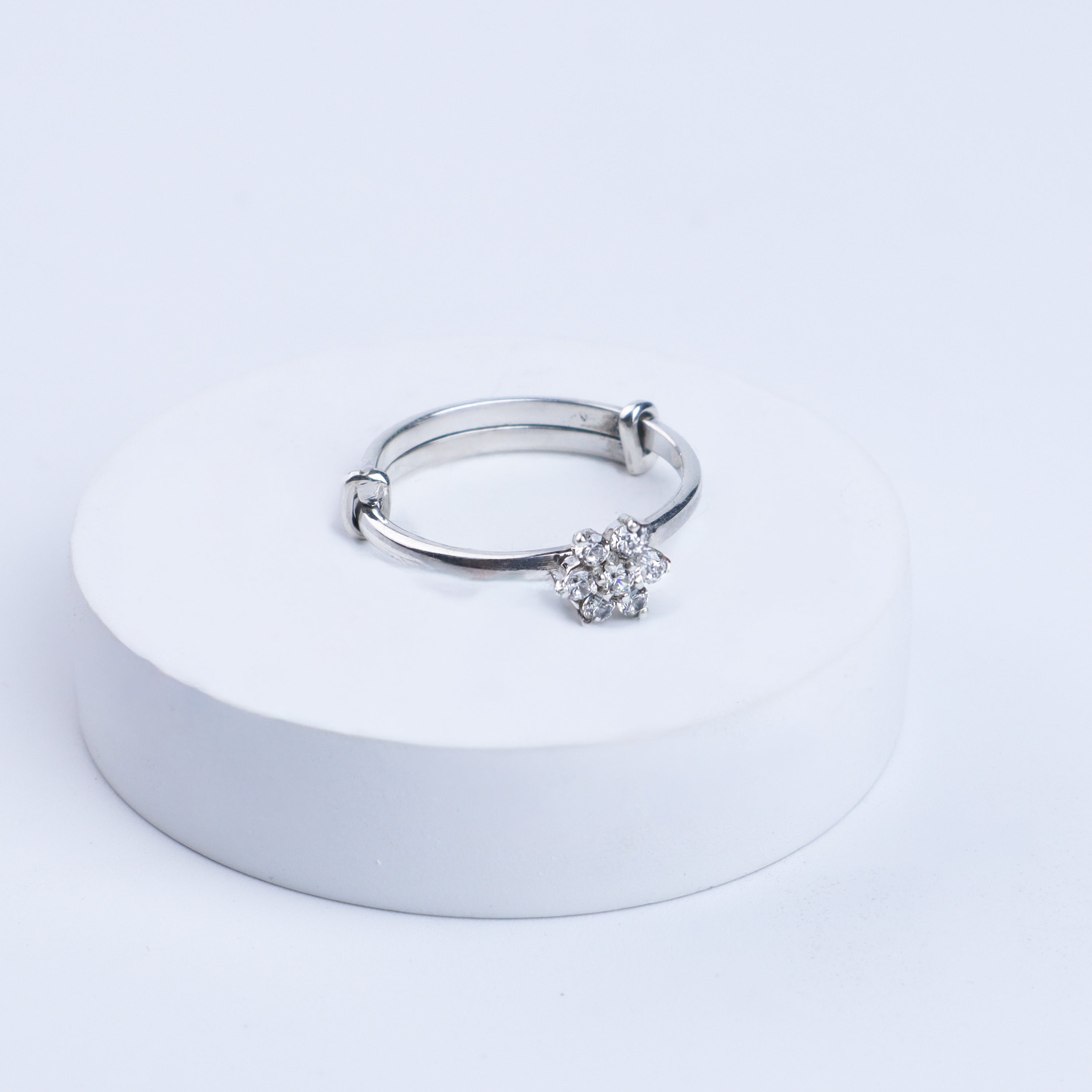 Flower Ring Big | CZ | 92.5 Silver