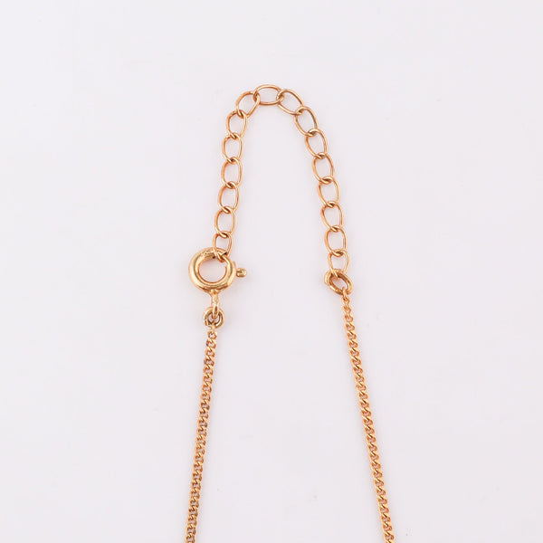 Gold chain necklace with oval links