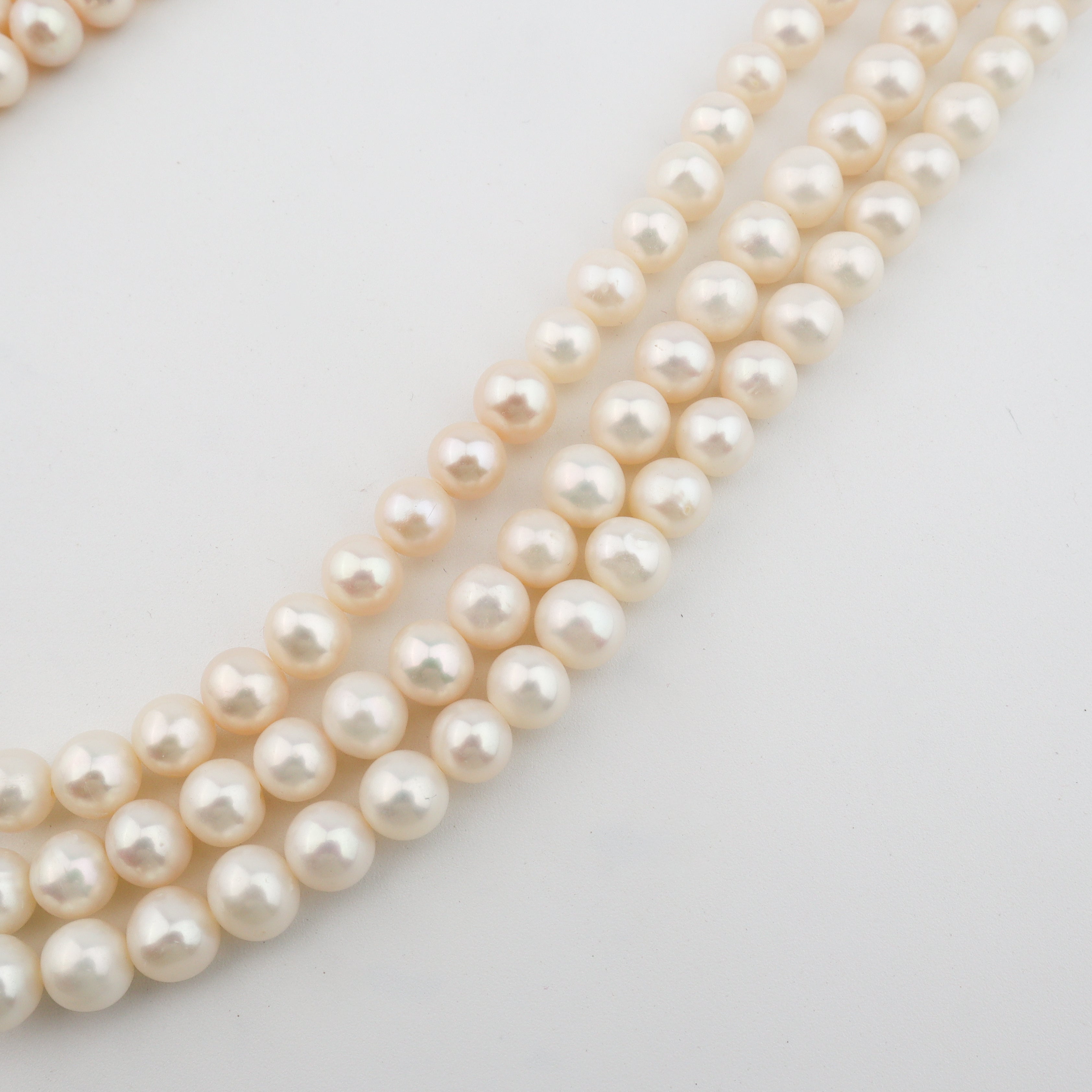 Luxe Necklace - Fresh water Pearls and Ruby