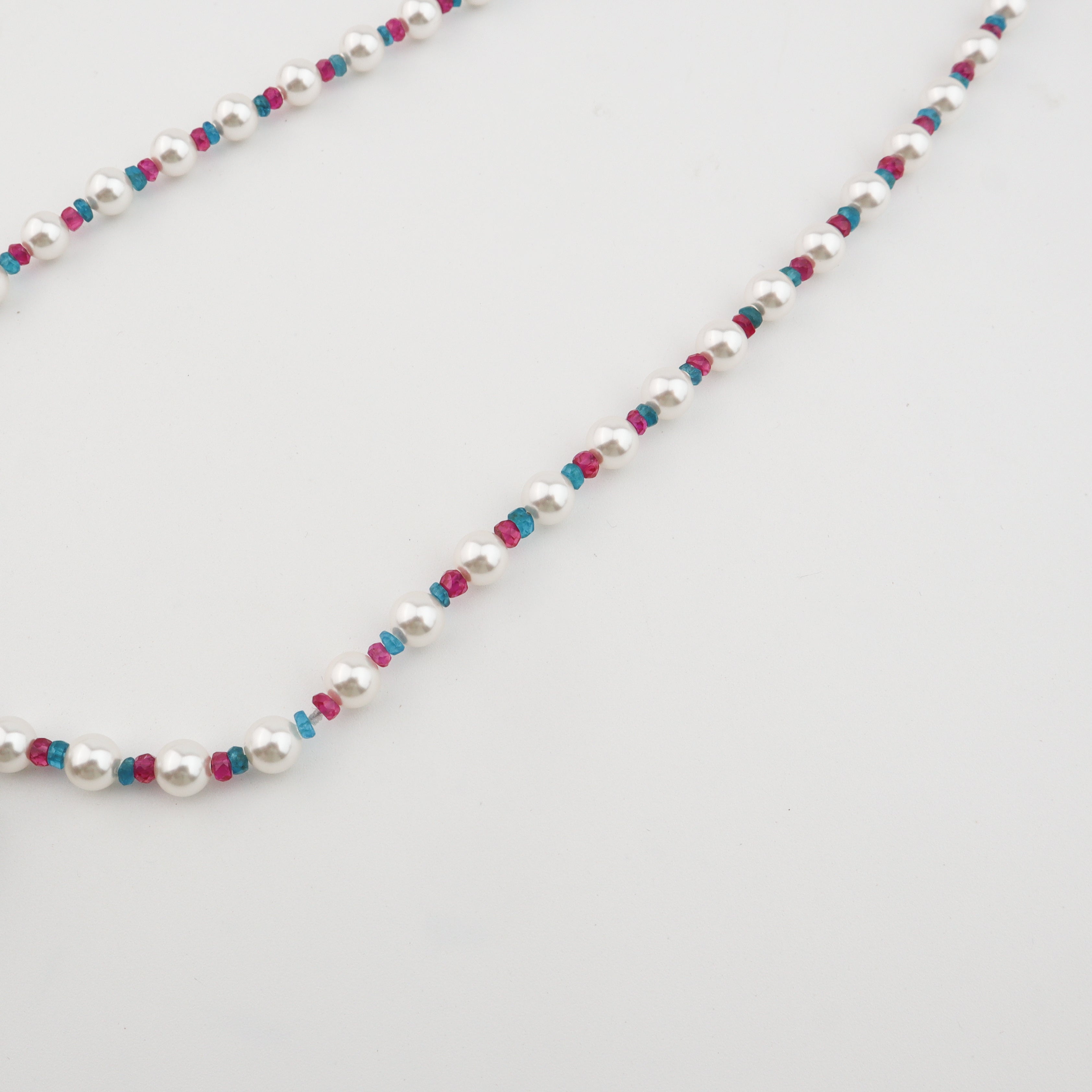 Silver Soorajmukhi Pendant Necklace with Pearls and Semiprecious Stones