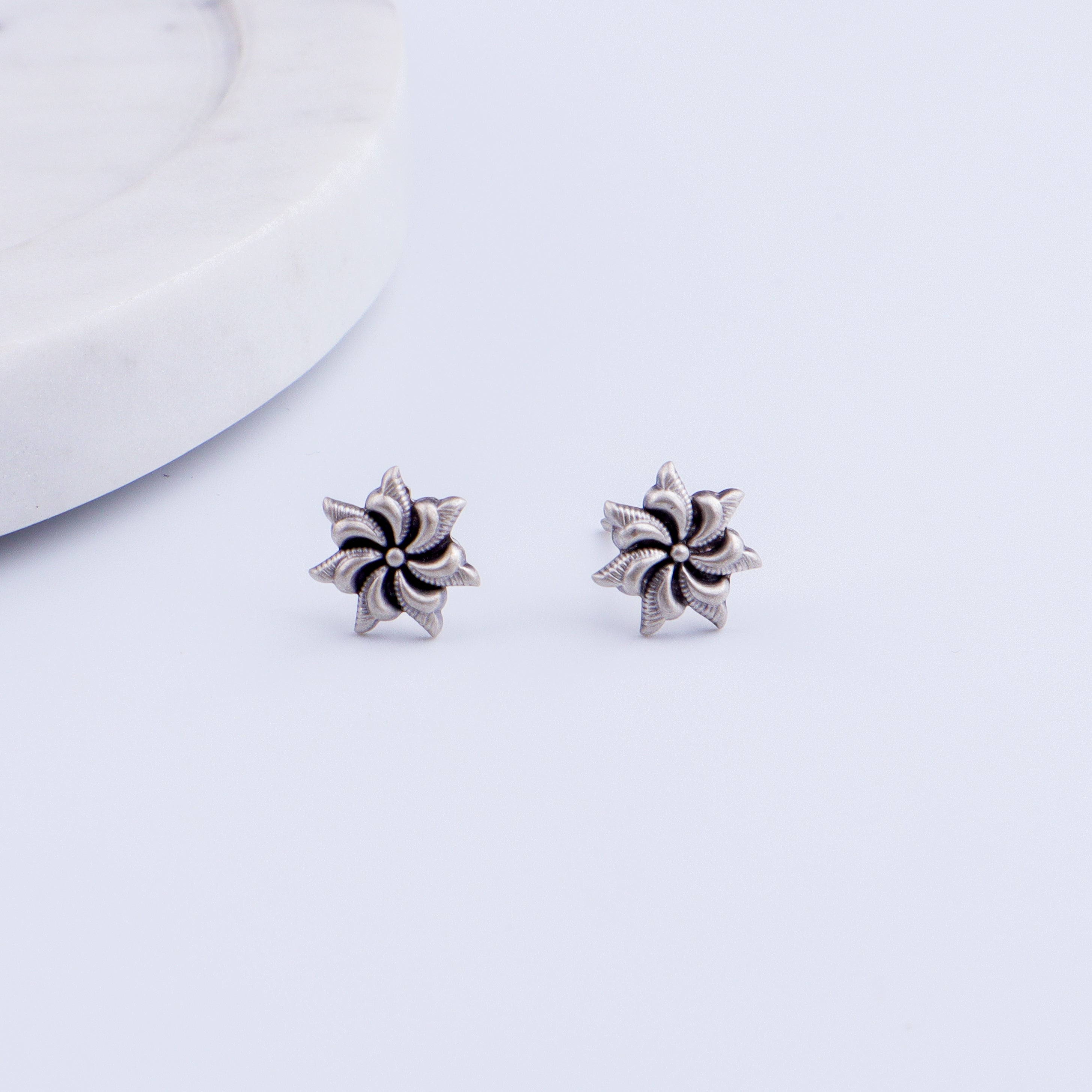 Prajakta Studs