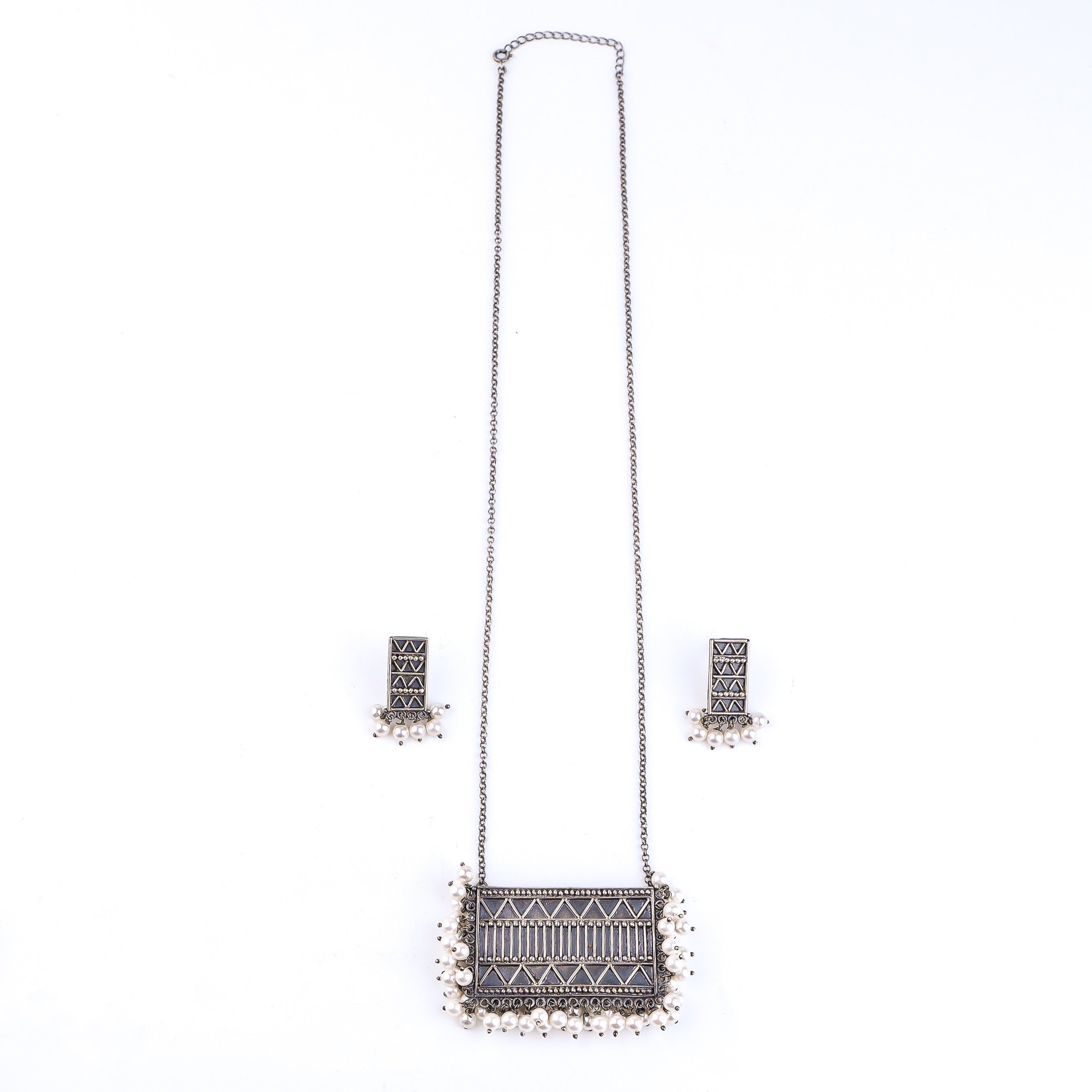 Silver nakshi set with pearls (big)