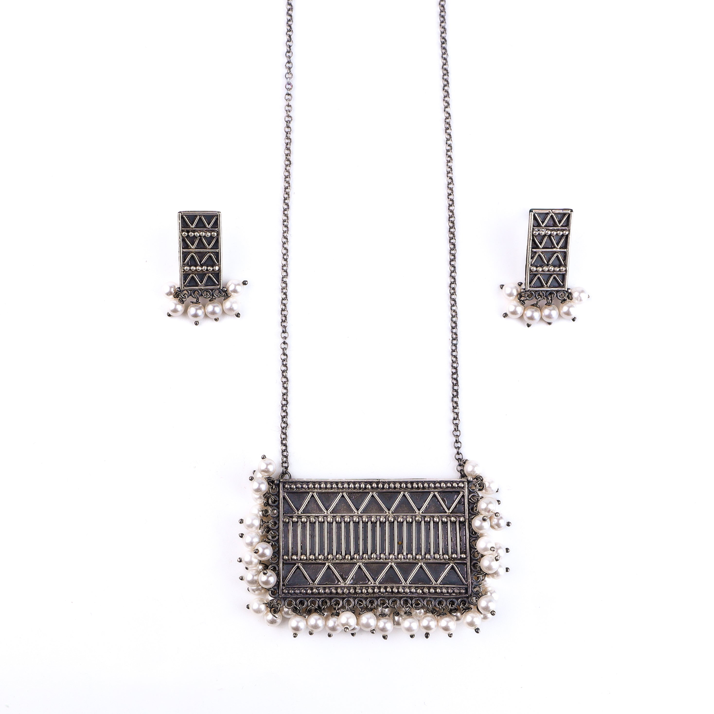 Silver nakshi set with pearls (big)