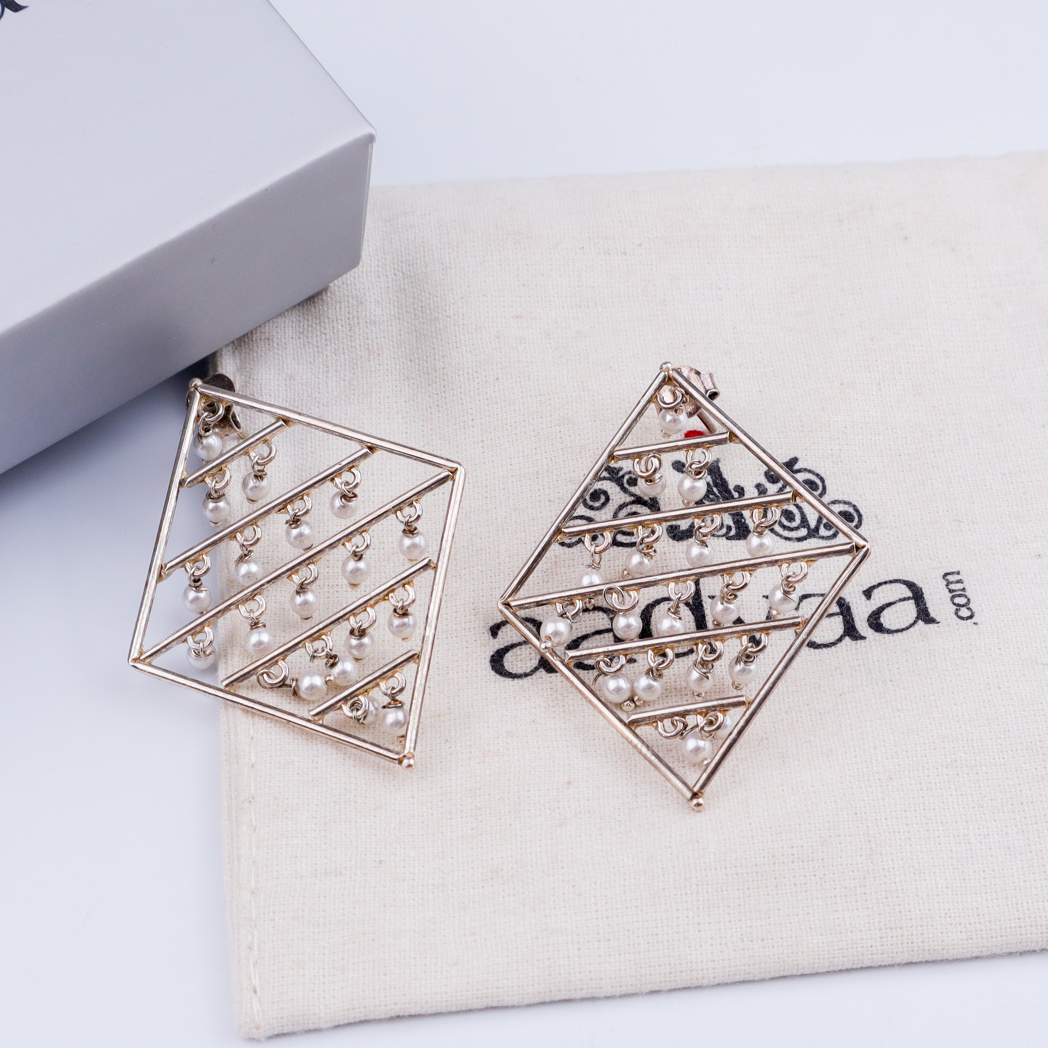 Silver Earring with Pearls