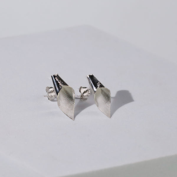 Alice-  Fold Earring ( Shiny Silver Finish )