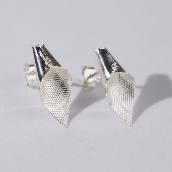 Alice-  Fold Earring ( Shiny Silver Finish )