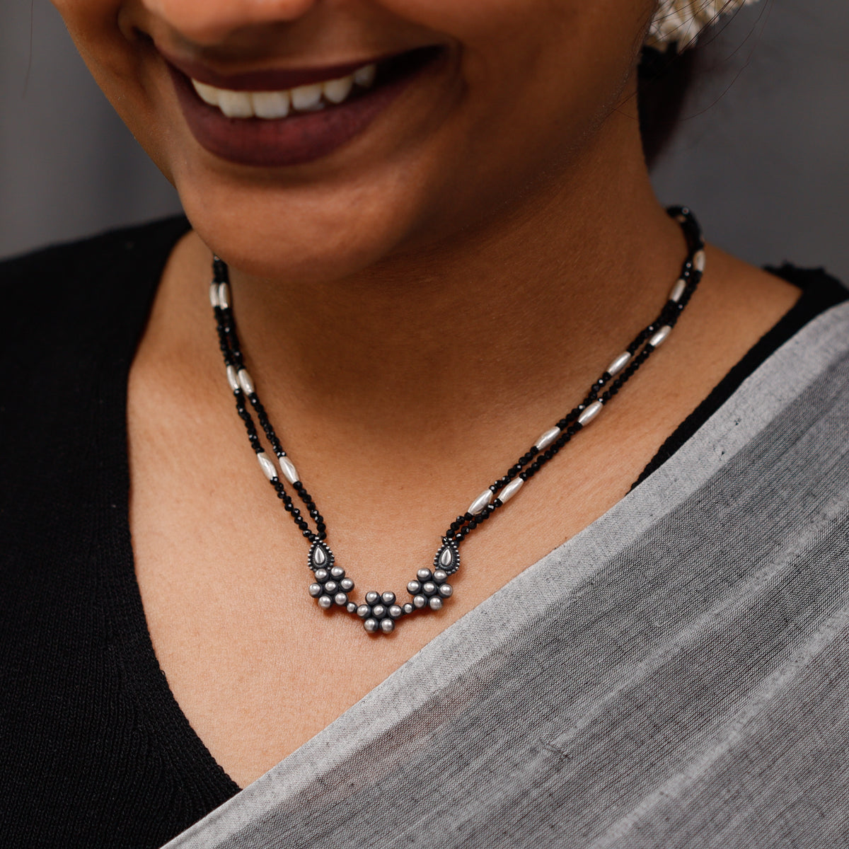 Silver Rice Bead Kudi Pendant Necklace with Black Spinel