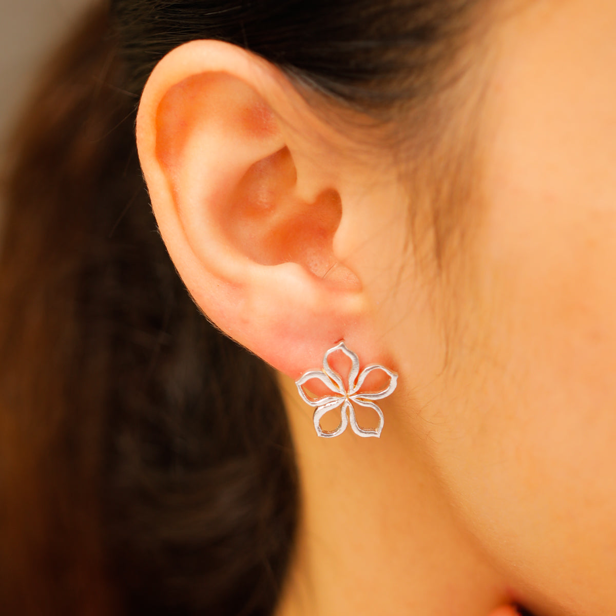 Sadafuli (Periwinkle) Silver Earrings