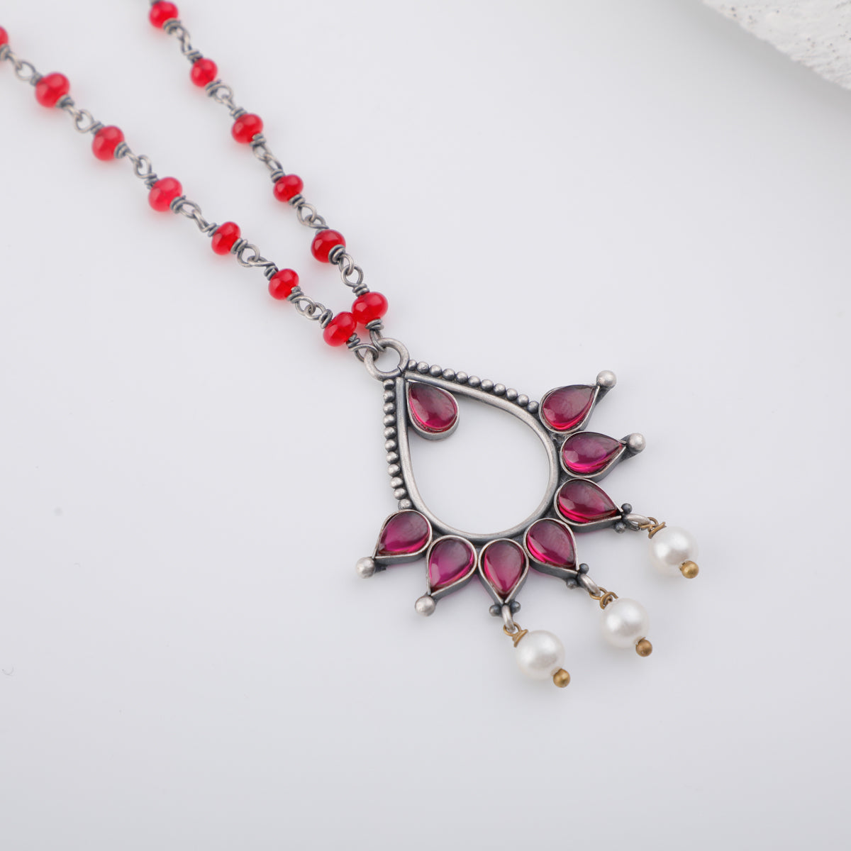 Silver Kempu Stone Pendant Necklace with Ruby