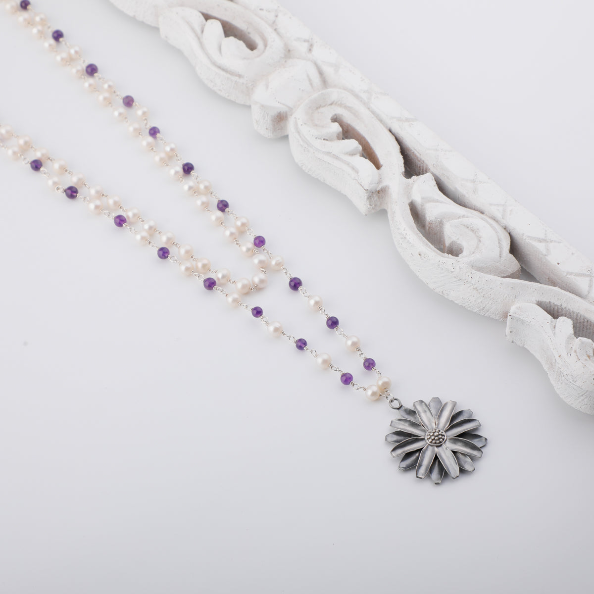 Soorajmukhi Flower Silver Pendant Necklace with Cream Pearl and Amethyst