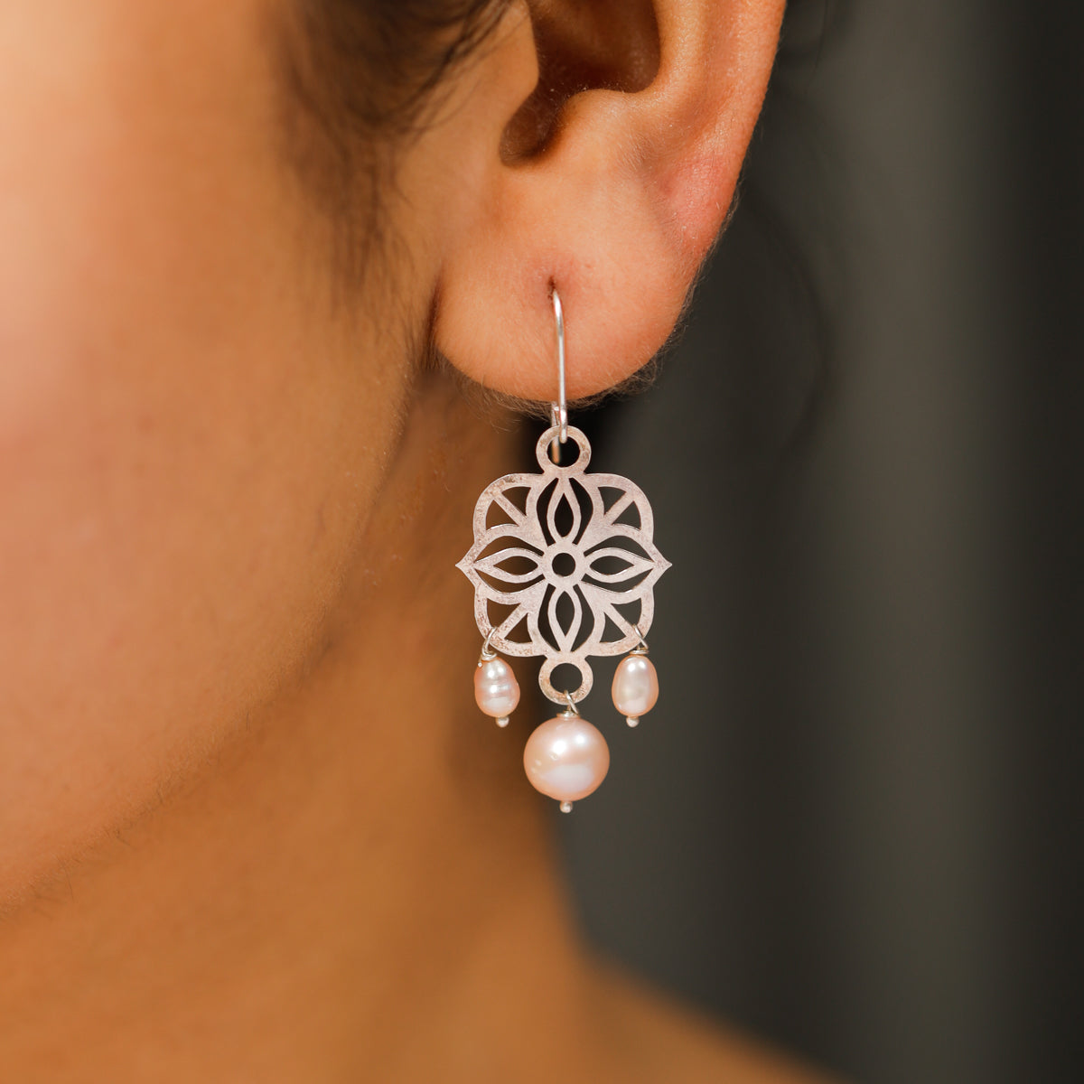 Silver Filigree Dangler Earring with Pearls