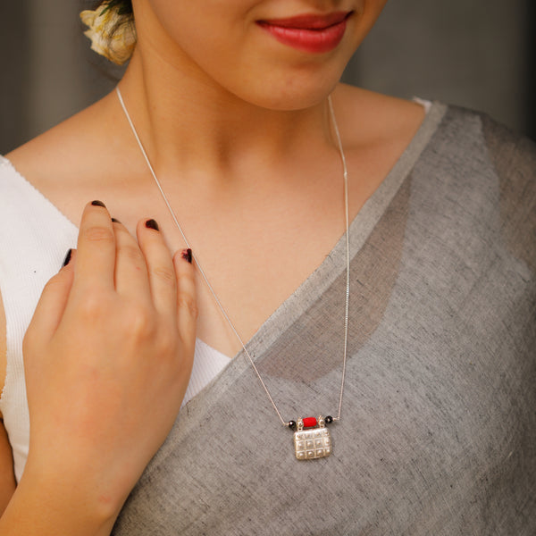 Maharashtrian taait saaj mangalsutra handcrafted detailing