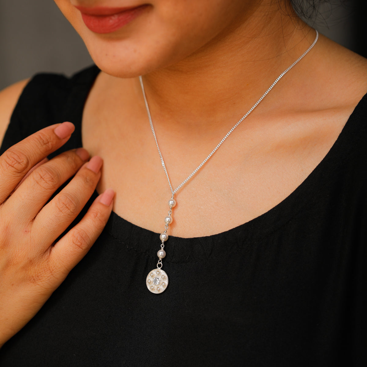 Silver Round Pendant Necklace with Pearls