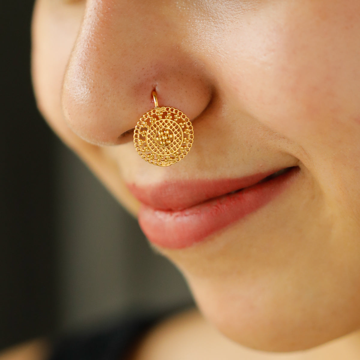 Silver Nath: Round Gold Plated (Left, Clip on)