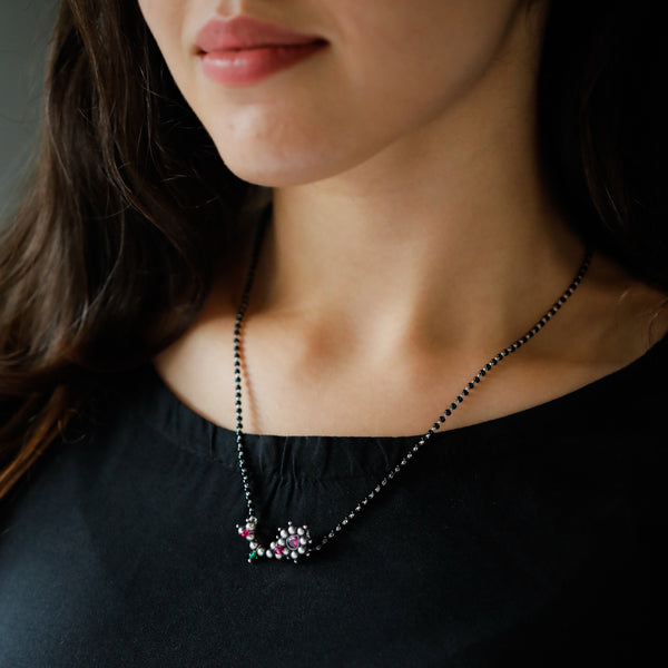 Maharashtrian nath motif silver mangalsutra detailing