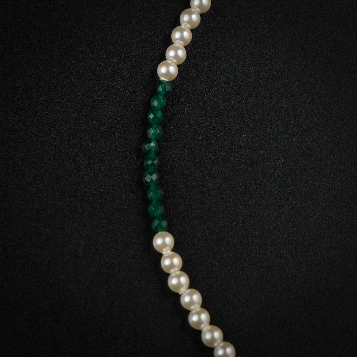 Creamy Pearls & Green Onyx Silver Anklet with Inverted Triangle Motif