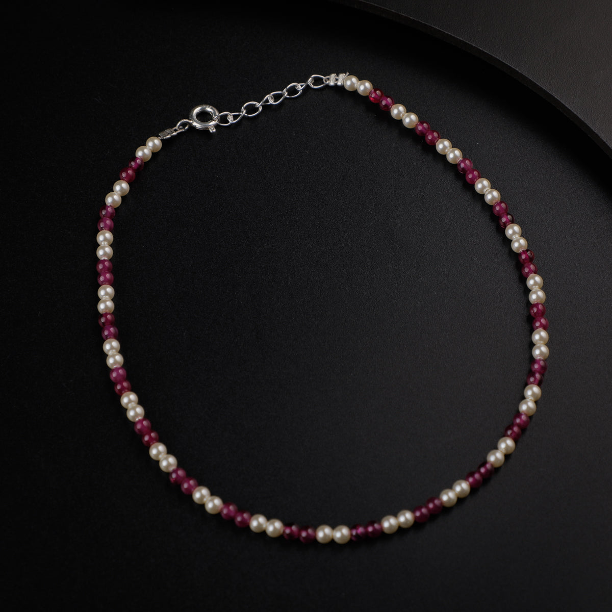 Creamy Pearls & Ruby Silver Anklet