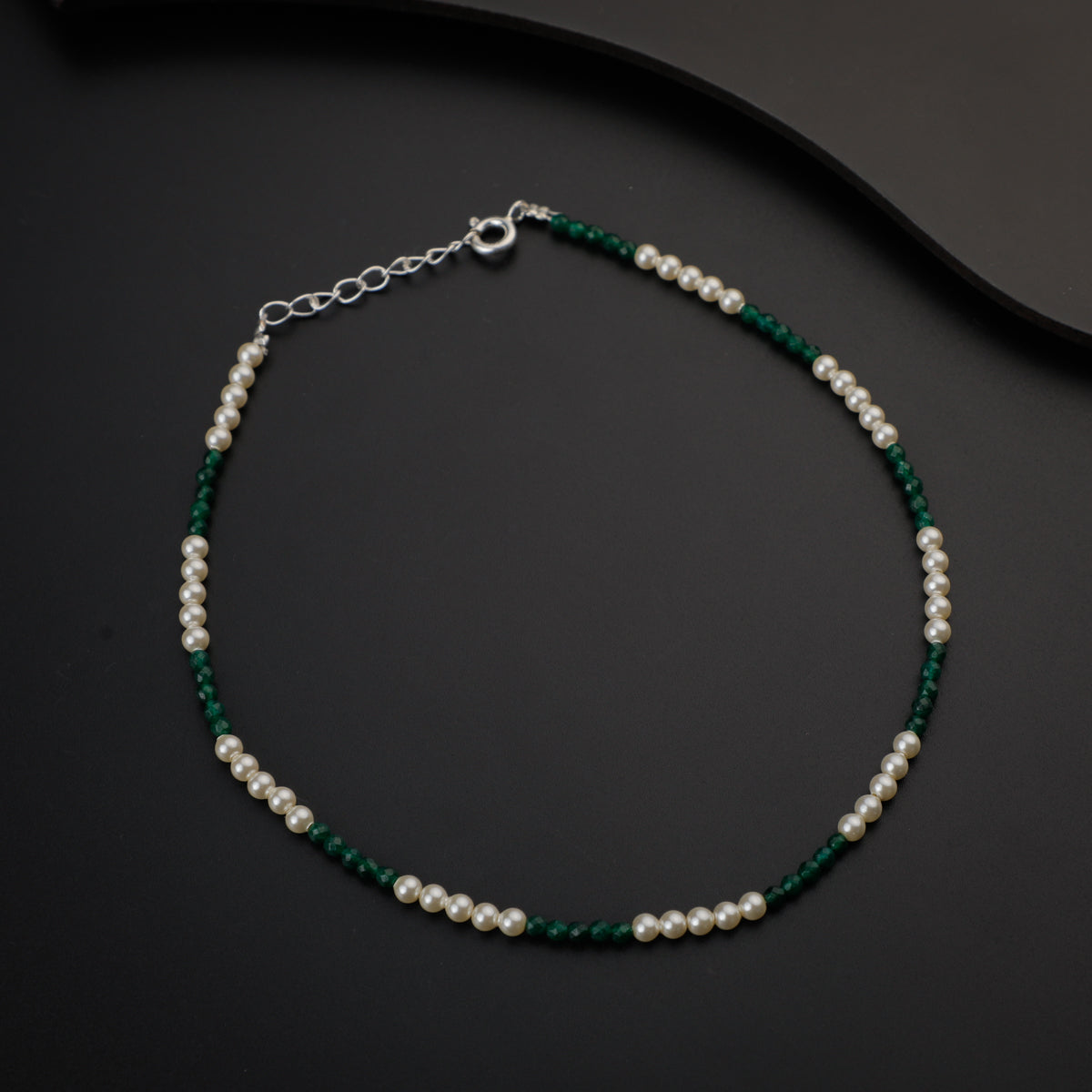 Green Onyx and Creamy Pearls Silver Anklet