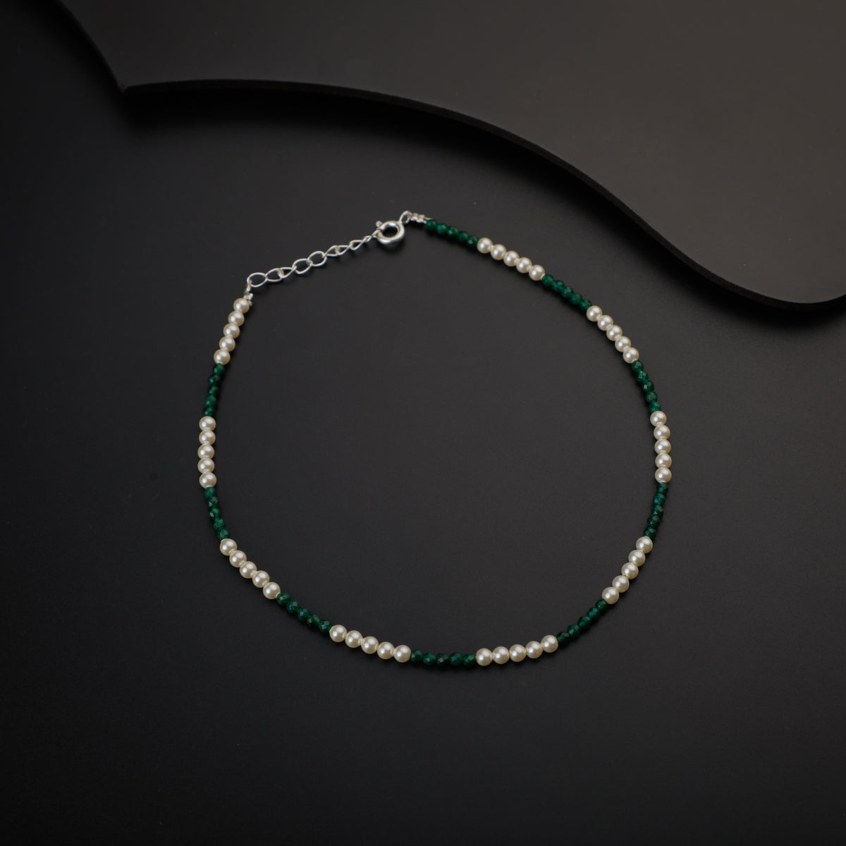 Green Onyx and Creamy Pearls Silver Anklet