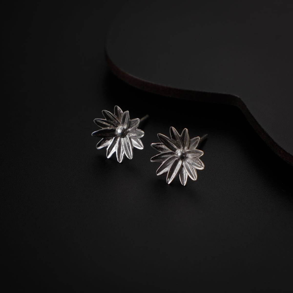 Silver Gerbera Flower Earring