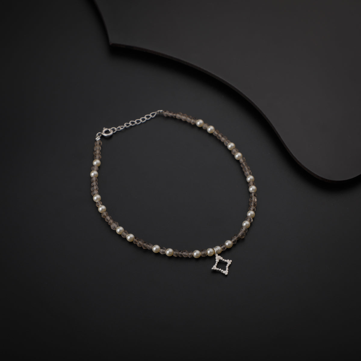 Smokey Quartz and Creamy Pearls Anklet with Diamond Shaped Motif