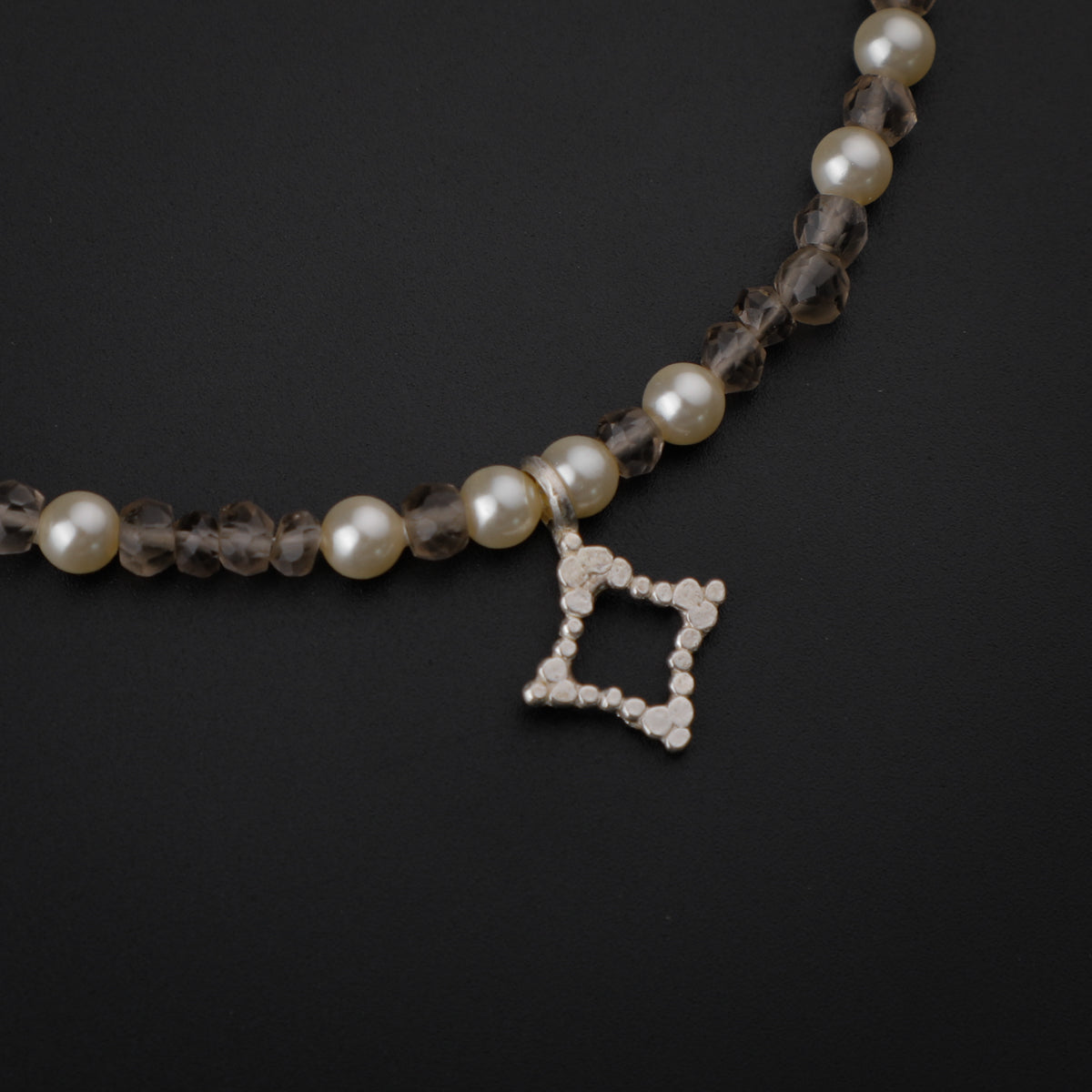 Smokey Quartz and Creamy Pearls Anklet with Diamond Shaped Motif